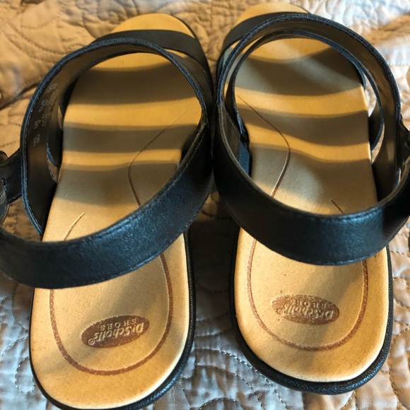 Dr. Scholls Black Wedges - Picture 2 of 3